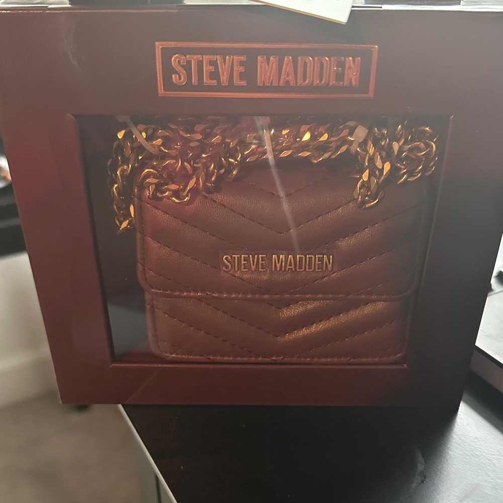 Steve Madden Bloodstone/ Burgundy Mini Bag/wallet